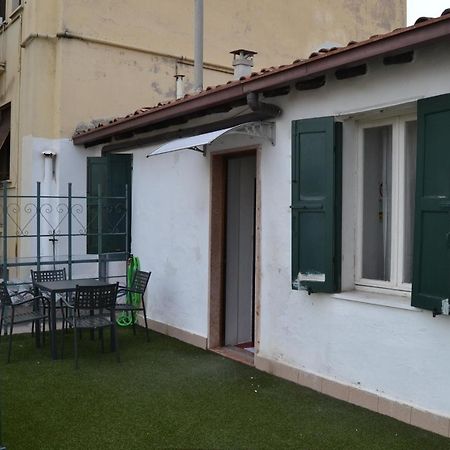 Gabrielli Rooms Et Apartments Sant Antonio Alloggio 4 M0230914084 Verona Exterior photo